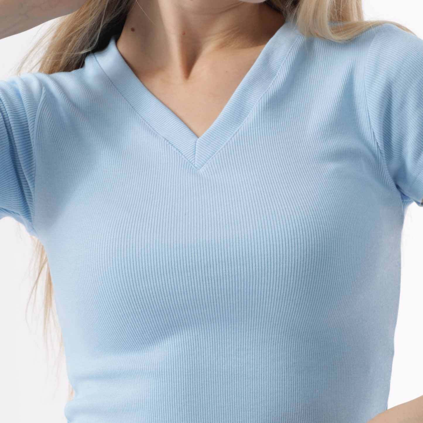 RIBBED V NECK SHORT SLEEVE